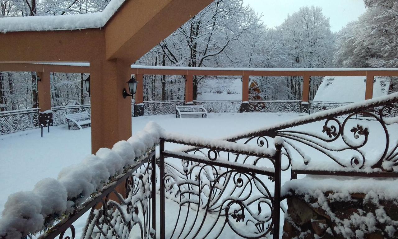 Hotel Zatyshok Svalyava Exterior foto