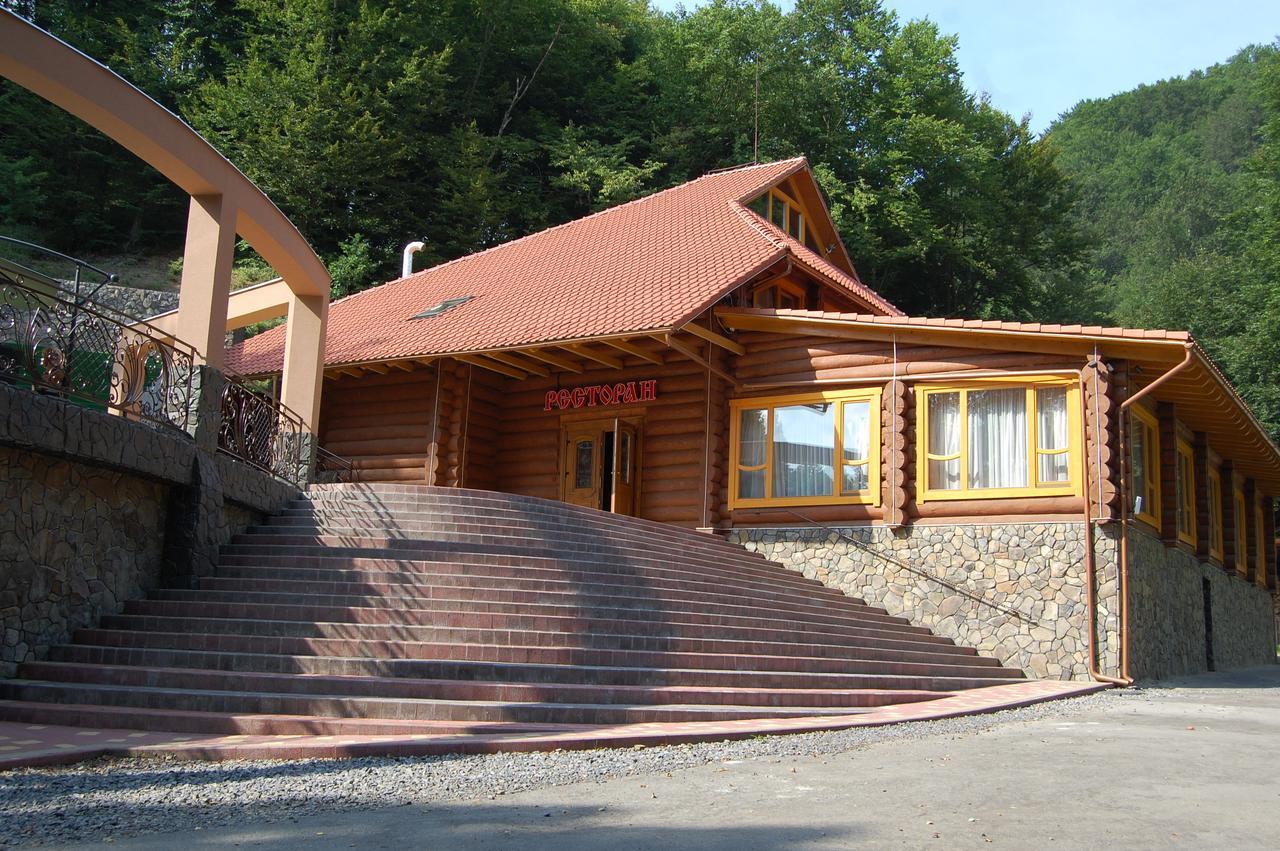 Hotel Zatyshok Svalyava Exterior foto